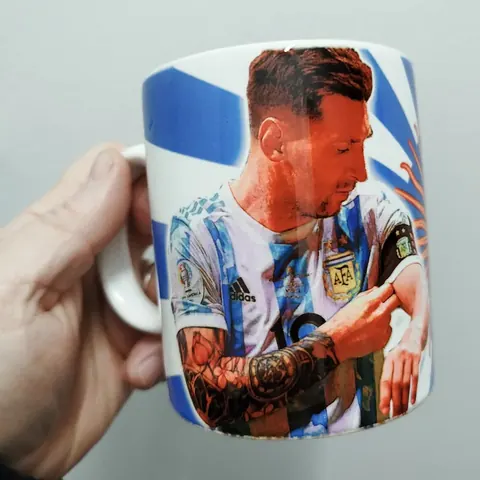 Taza Messi y el sol de mayo