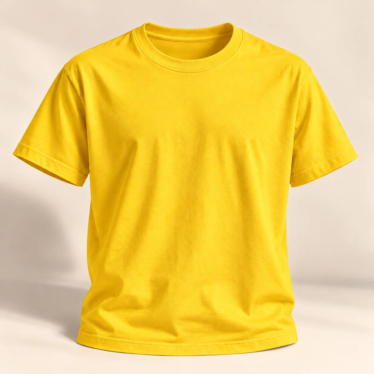 Remera “Se acerca el finde” Amarillo